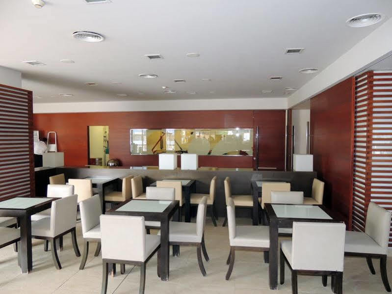 Ruleta Augustus Hotel Salou Buitenkant foto